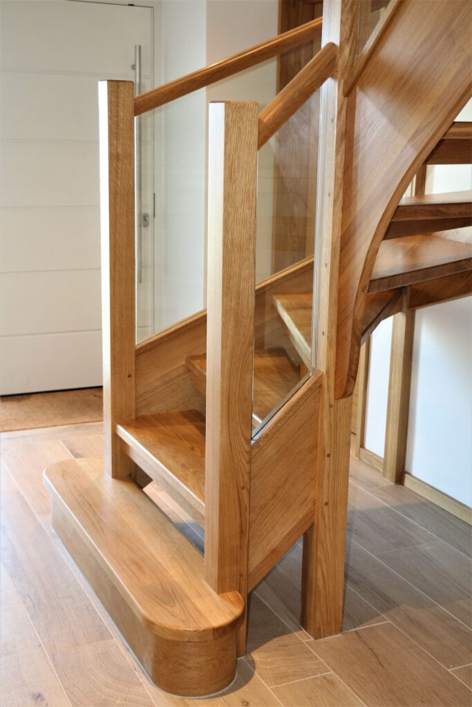 Timber Oak Staircase With Glass Balustrade Bottom Entry View Staircases Balustrade Trinity Joinery Jersey 2500